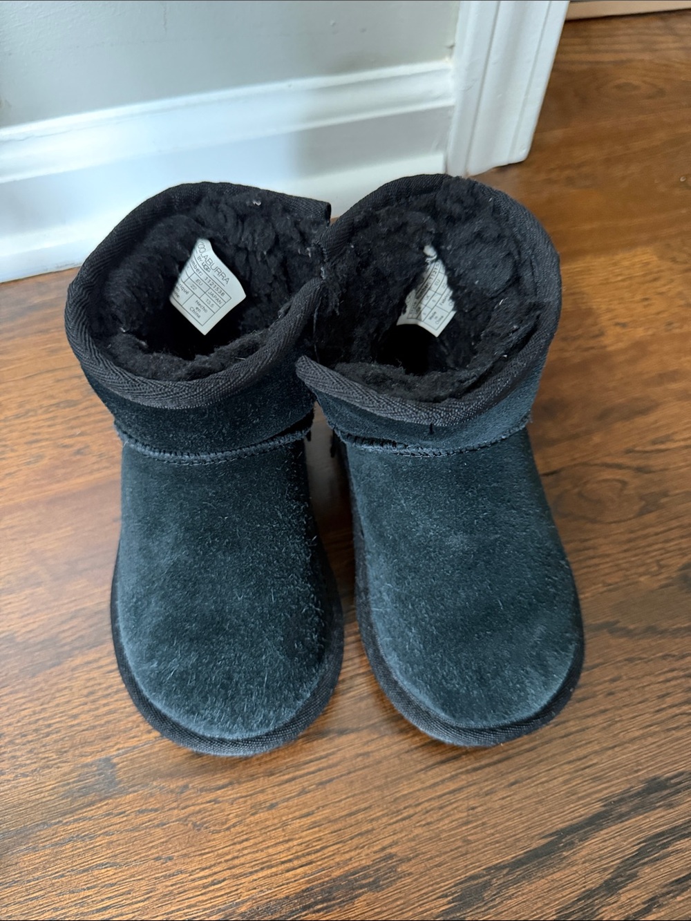 Koolaburra Kids Black Faux-Suede Fur Fleece-Lined Boots